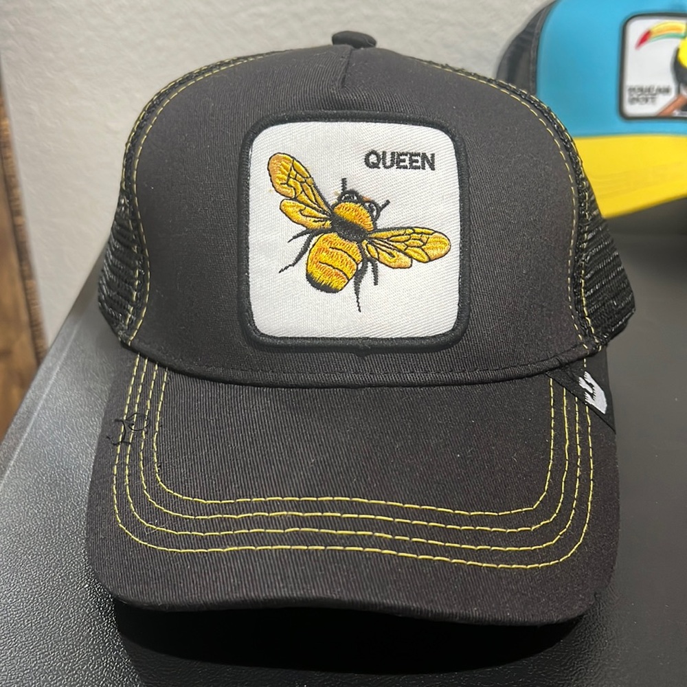 QUEEN BEE 🐝 HAT 🧢